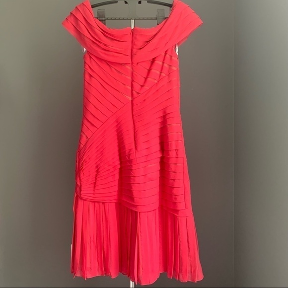 Tadashi Shoji Dress - Picture 5 of 16